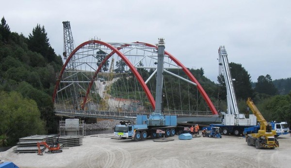 East Taupo Arterial successful lift of the new Waikato River network arch bridge into its final position last week